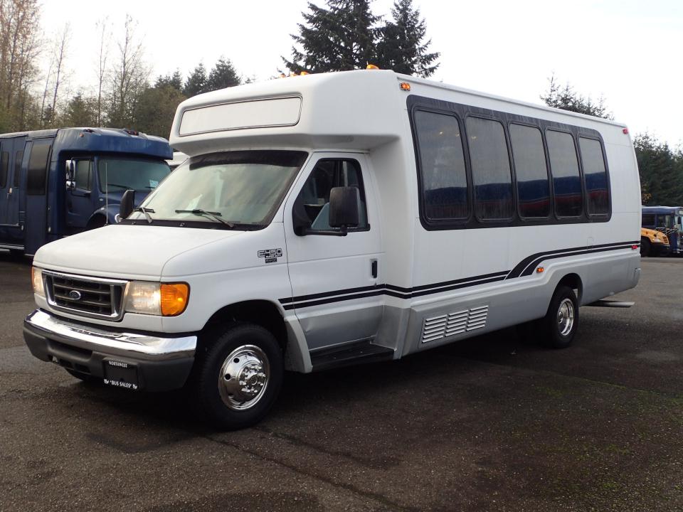 Seattle (Vancouver) Private shuttle (mini bus) one way