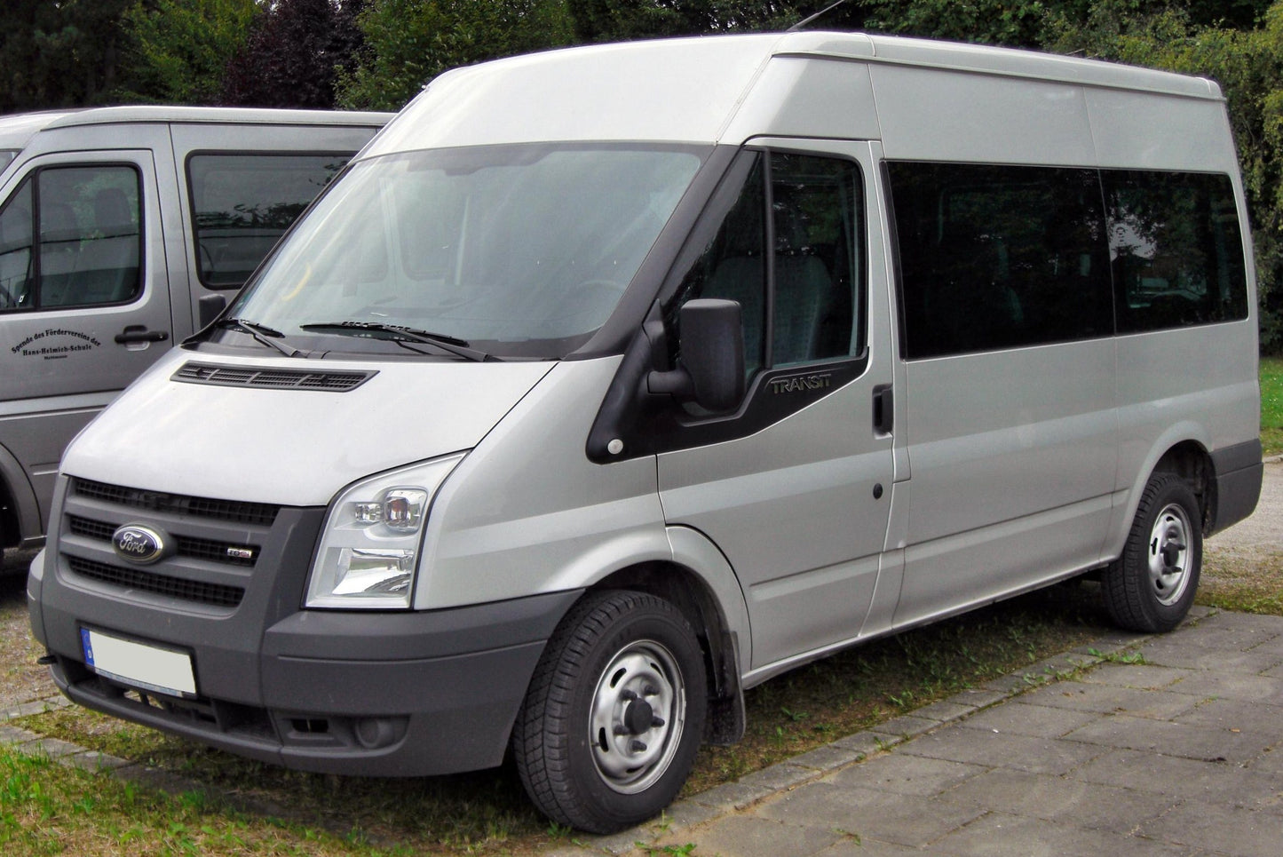Seattle (Sun Peaks, Big White, Kelowna, Kamloops) private shuttle (Ford Transit) one way